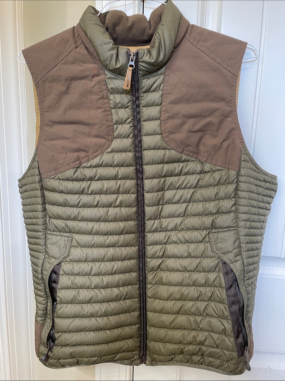 Eddie Bauer Men’s Puffer Vest